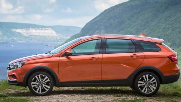 Lada Vesta SW und Cross