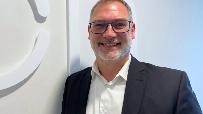 Dennis Schneider, Senior Sales Manager Logistik Elexon