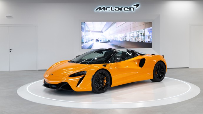 McLaren Vienna: Neuer Showroom in Wien eröffnet