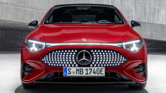 Mercedes-Benz CLA mit EQ Technologie und AMG Line Plus