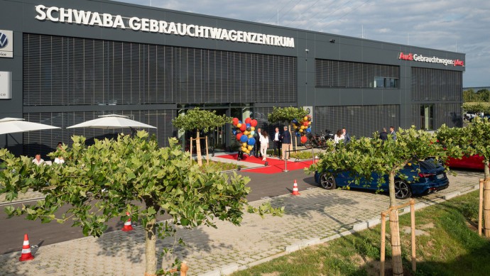 Schwaba Gebrauchtwagenzentrum in Gersthofen - Eröffnung Eröffnung SCHWABA Gebrauchtwagenzentrum