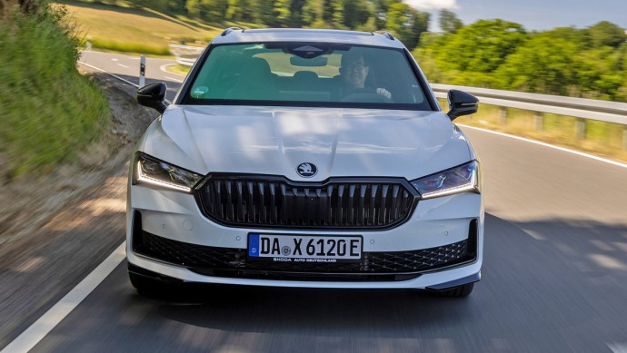 Skoda Superb Combi iV