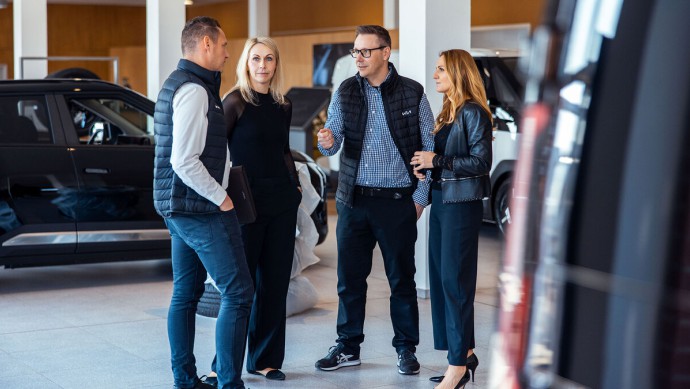Wehr und Arndt im Autohaus Grund