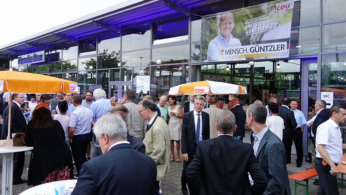 Politik im Autohaus Peter Politik im Autohaus Peter
