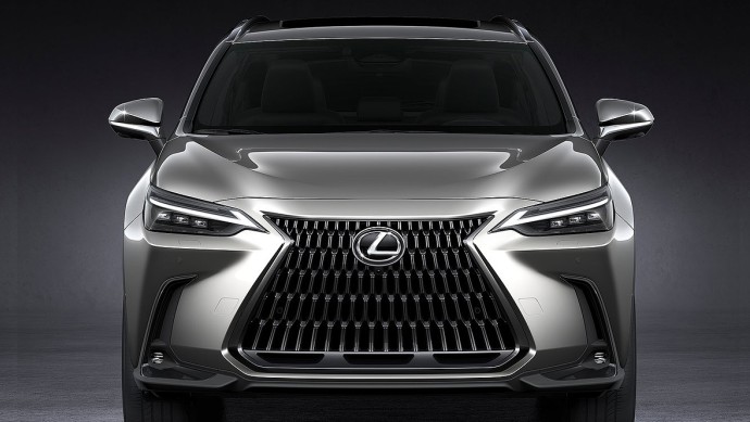 Lexus NX (2022)