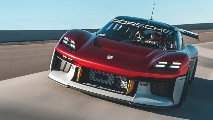 Jungfernfahrt Porsche Mission R