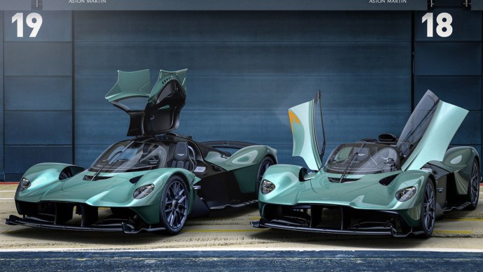 Aston Martin Valkyrie Spider (2022)