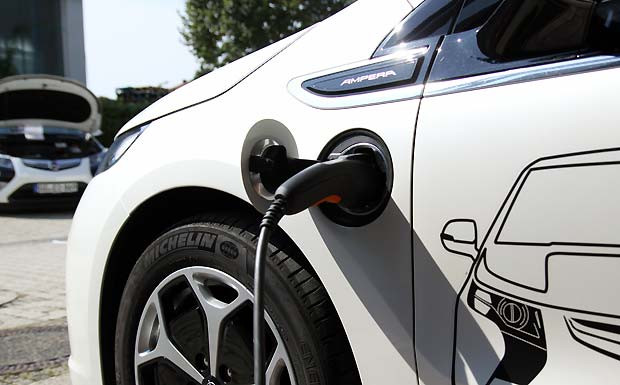 Antrieb: Kaufprämie könnte Elektroautos beflügeln E-Auto