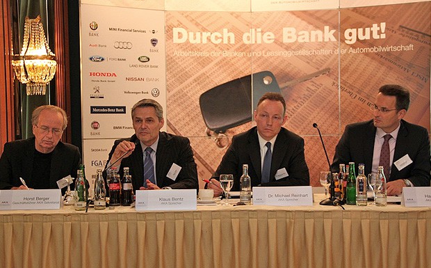 AKA Bilanz 2012: Autobanken bauen Gebrauchtwagen-Geschäft aus