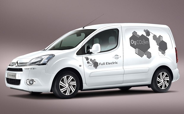 Lieferwagen: Citroën Berlingo mit E-Antrieb