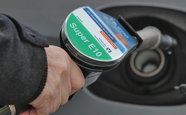 E10-Debatte: ADAC fordert günstiges Super-Benzin
