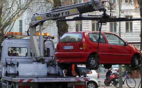 Recht: Fahrer darf Abschleppen verhindern SM Abschleppen