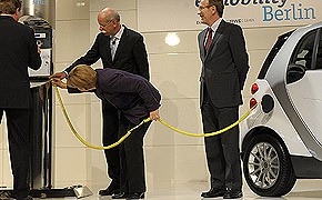 Elektro-Prämie: Staatliche Kaufhilfe für Elektro-Autos von 2012 an erwartet