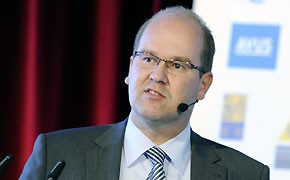 6. AUTOHAUS-Schadenforum: HUK-Coburg kontert weiter stringent mit dem Preis 6. AUTOHAUS-Schadenforum: HUK-Coburg kontert weiter stringent mit dem Preis