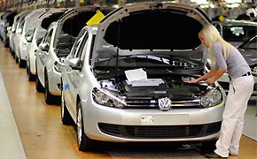 Tarifrunde: IG Metall will sechs Prozent mehr von VW