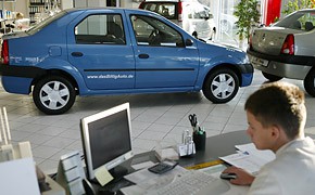Zufriedenheit: Verkäufer müssen nachlegen autohaus_verkauf_vertrieb