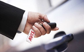 Bietergefecht: Avis funkt Hertz bei Übernahme dazwischen