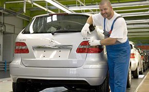 Mehr Aufträge: Daimler beendet Kurzarbeit im Werk Rastatt Mehr Aufträge: Daimler beendet Kurzarbeit im Werk Rastatt