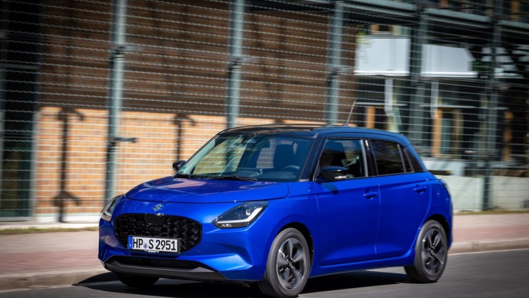 Wer seinen neuen Suzuki Swift regelmäßig zum Service bringt, erhält eine Herstellergarantie über 8 Jahre und 140.000 Kilometer