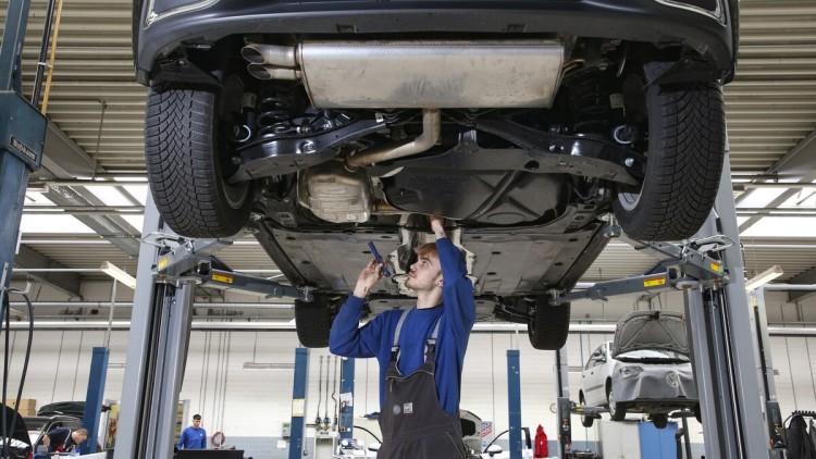 Autoteile werden zunehmend im Internet gekauft.