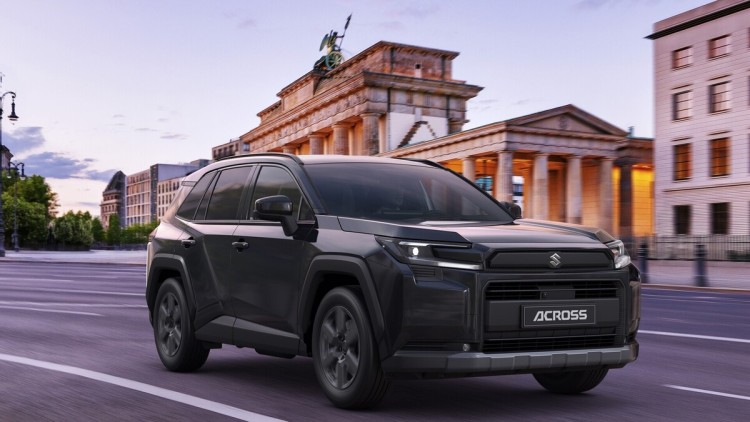 Suzukis neuer Across ist ab sofort zu Preisen ab rund 55.500 Euro bestellbar.