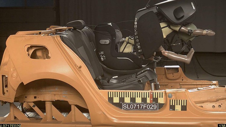 ADAC Test Kindersitz Recaro