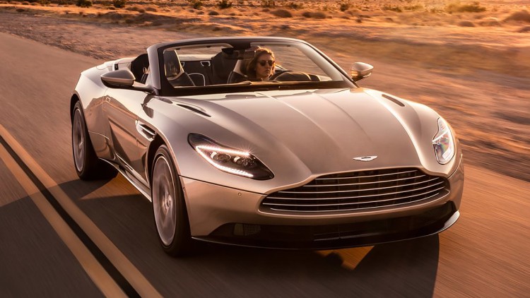 Aston Martin DB11 Volante: Minus Dach und vier Zylinder