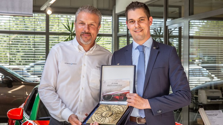 Autohaus Jokisch: Kleine Feierstunde in Gera