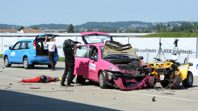 Crashtests für die Zukunft des Fahrens: Zwischen Mensch und Maschine