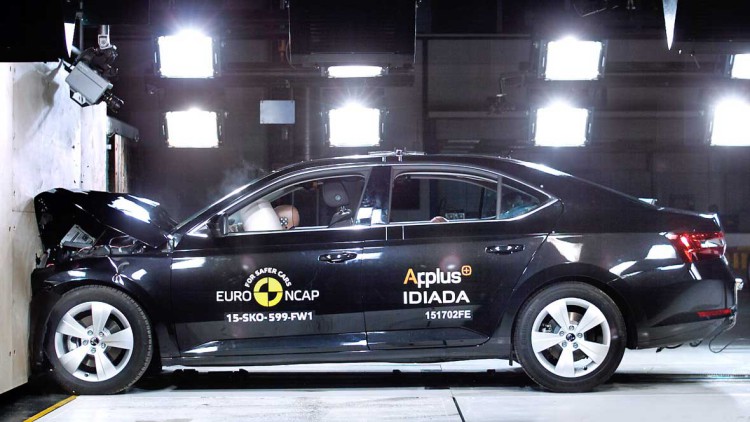 Euro NCAP-Crashtest: Fünf Sterne für Skoda Superb