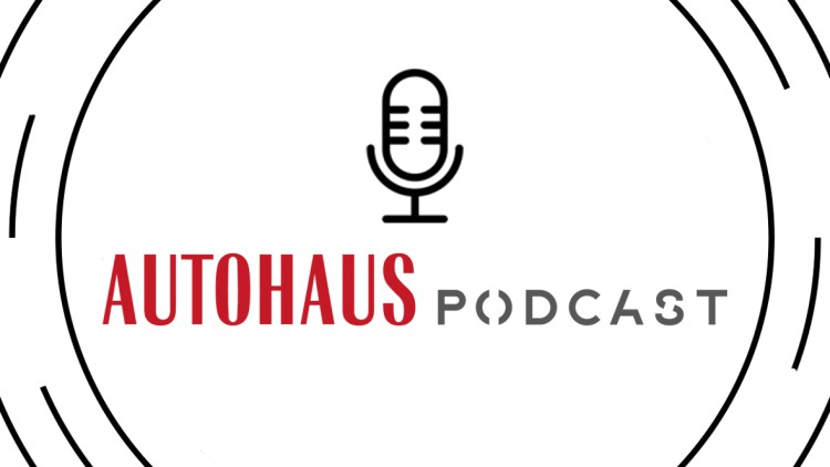 AUTOHAUS Podcast: Jahresrückblick und Lichtblicke von Prof. Hannes Brachat