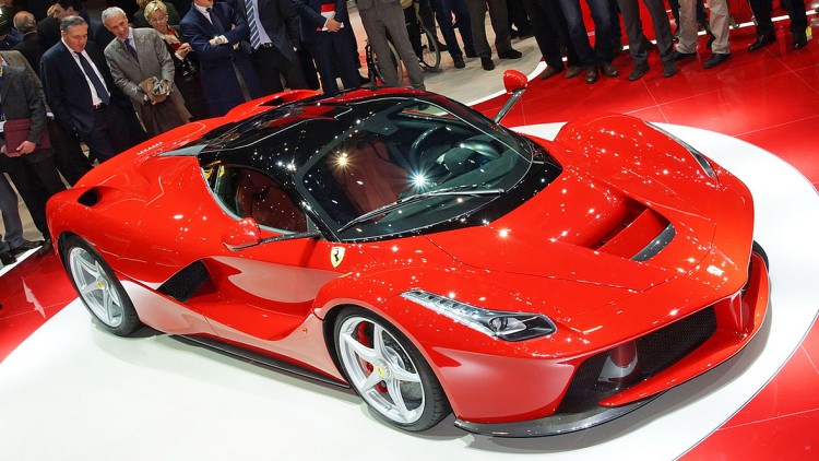 Supersportler für Erdbebenhilfe: Noch ein LaFerrari