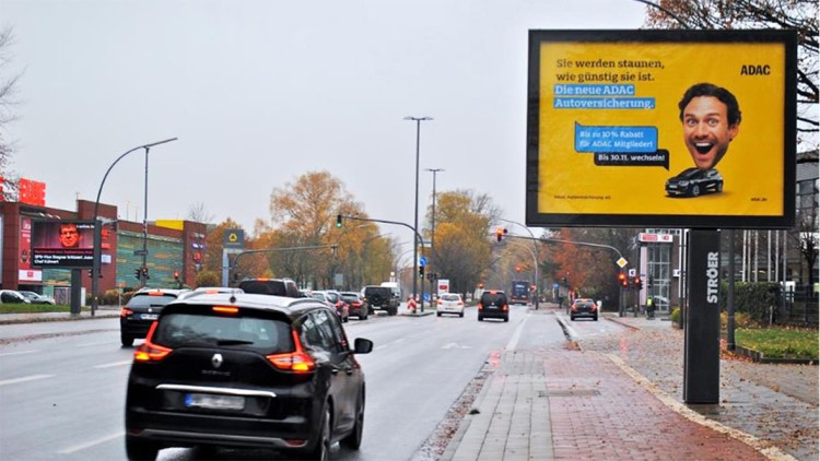 Jahreswechslergeschäft: ADAC Autoversicherung gewinnt gut 15 Prozent Neukunden