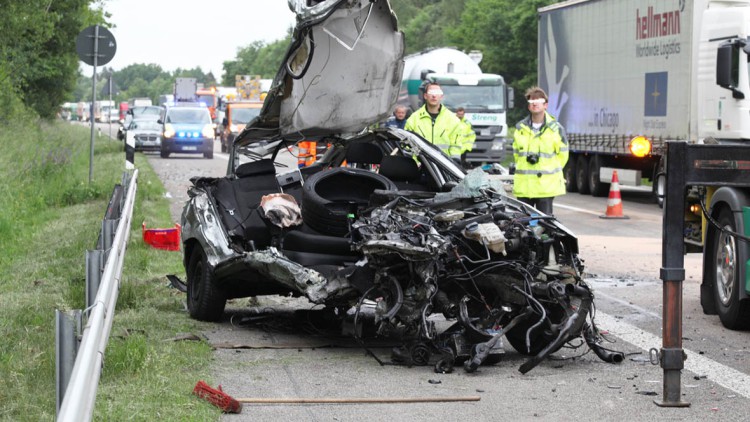 Unfallstatistik: Neuer Tiefststand bei Verkehrstoten jetzt amtlich