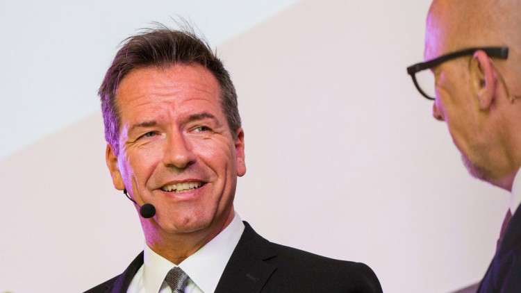 Allianz Schadenstrategie: Maßgeschneiderte Digitalisierung Allianz Schadenstrategie: Maßgeschneiderte Digitalisierung