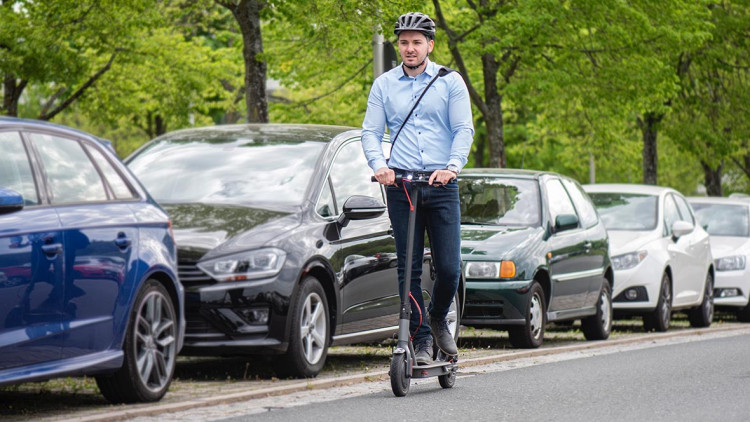 1.570 Crashs mit Personenschaden: Skeptischer Blick auf E-Scooter