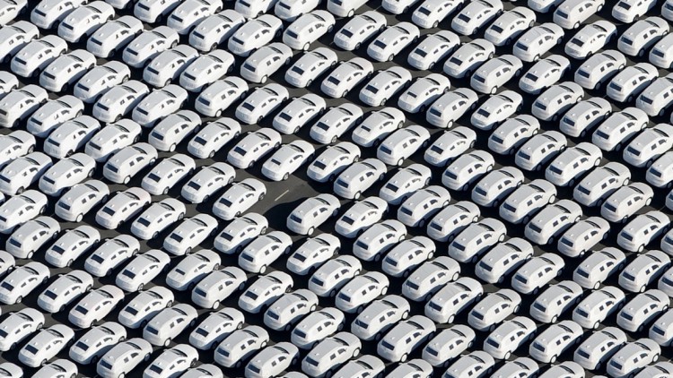 Ifo-Befragung: Stimmung in der Autobranche bleibt angespannt
