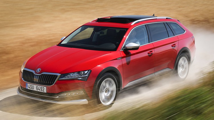 Skoda Superb Scout (2020)