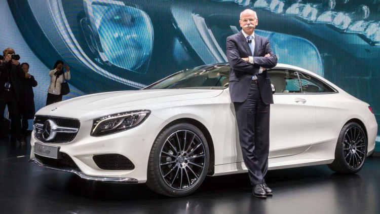 Dieter Zetsche mit S-Klasse Coupé in Genf