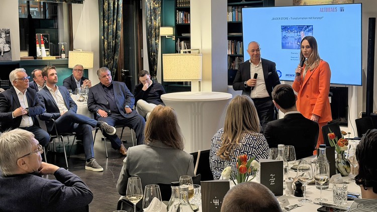 AUTOHAUS Händlerabend-Muc-Maerz-LI-3