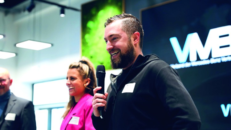 Michel Farrenkopf und Romina Reuther, VMB e.V.
