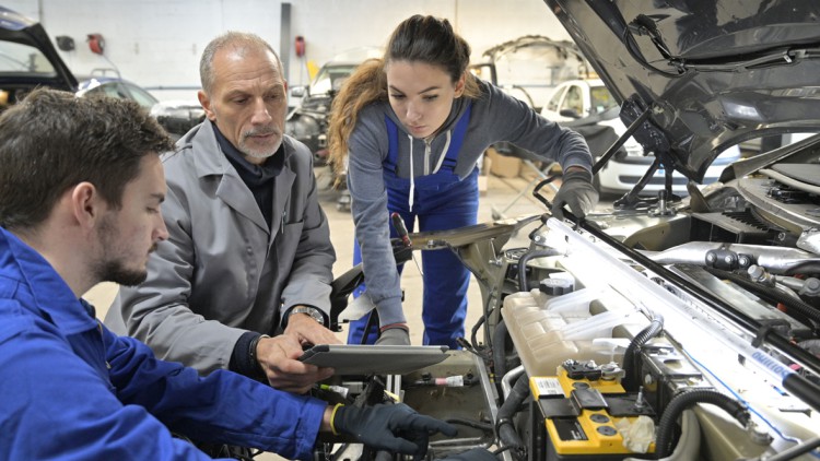 Ausbildung: Nachwuchsinitiative bleibt