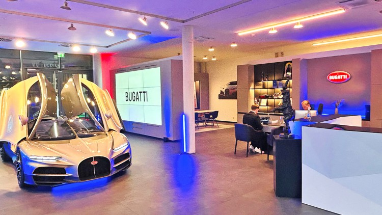 Neuer Bugatti-Showroom der Dörr Group in München