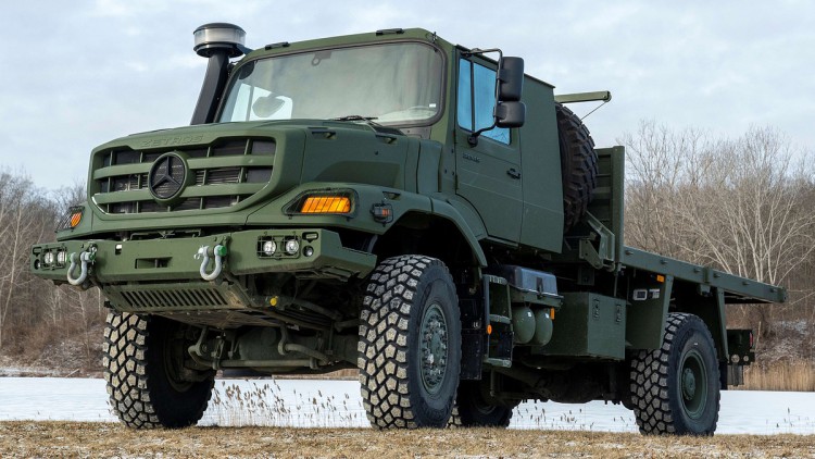 Mercedes-Benz Special Trucks liefert über 1.500 militärische Lkw vom Typ Zetros