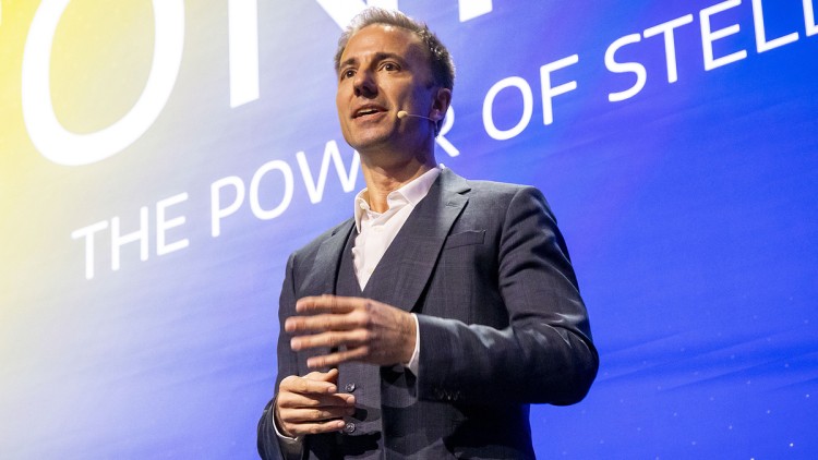 Florian Huettl auf der Conncet 2026