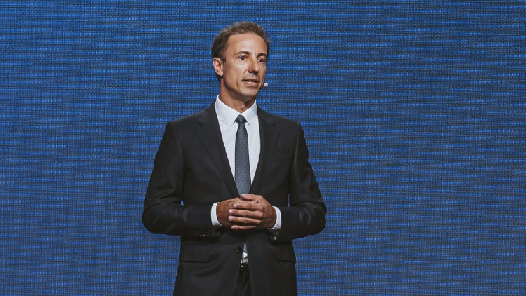 Stellantis-Händlerevent: Kräftiges Signal aus Rüsselsheim Florian Huettl beim Stellantis Connect-Event