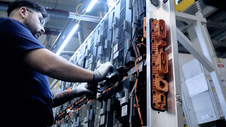 Ford Batteriefertigung