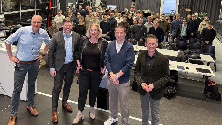 Teilnehmende beim Forum-Automotive IT-Special-Edition 2025