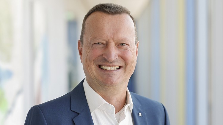 akf-Chef Henes: "bedeutender Teil der Vorwerk Gruppe"