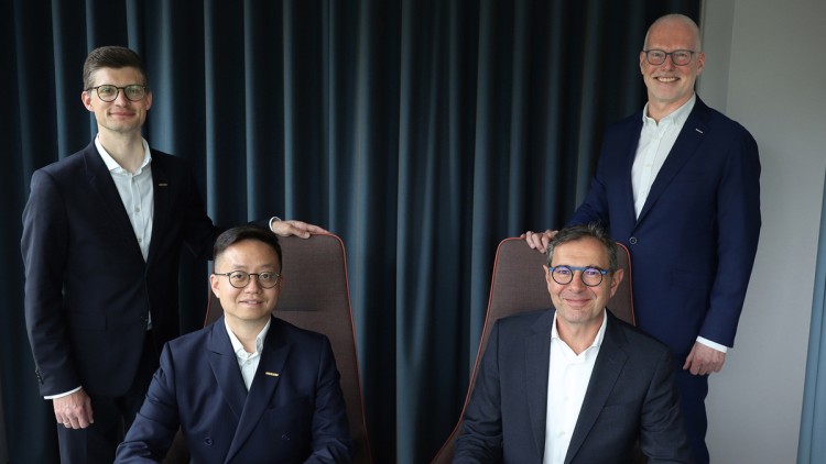Geely, Consors Finanz